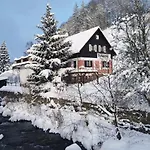 Mit Solarbeheiztem Aussenpool Und Sauna By Interhome Сasa de vacaciones *